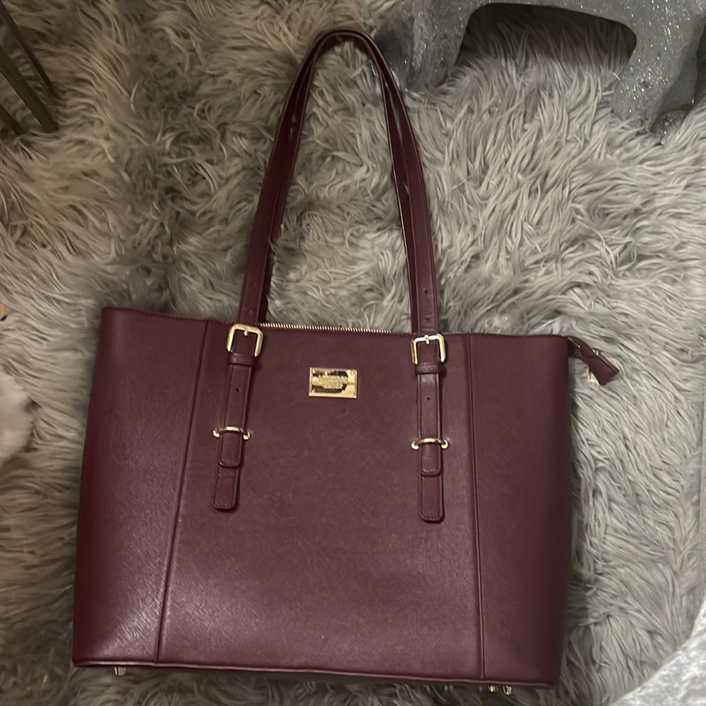 Purse - Picture 3 of 11